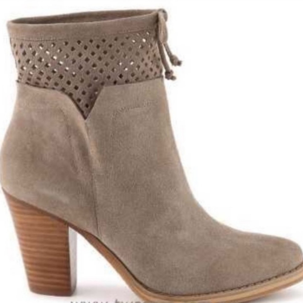 Crown Vintage Suede Clifton Bootie  Size 8M